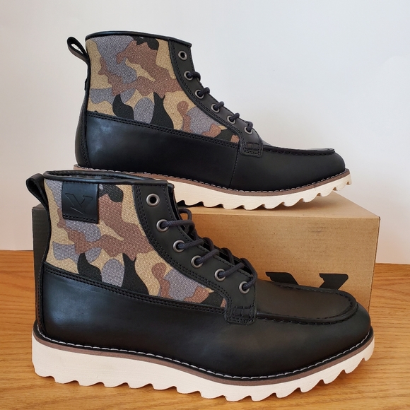 Territory Mens Leather Moc Toe Ankle Boots in Black - Picture 2 of 10